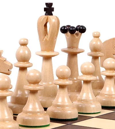 Jeu d’échecs As – les pièces claires