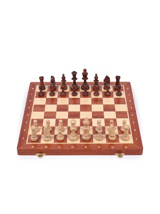 Échiquier Gambit en acajou – vue d’ensemble, pièces en place