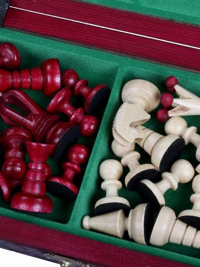 Échiquier pliant Roi – cerisier, petit, les pièces rangées dans leurs deux compartiments