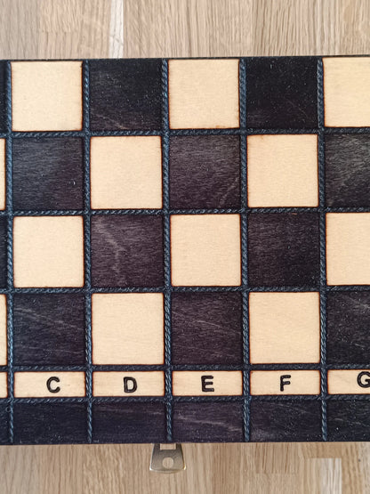 Échiquier de voyage Perle noir – vue de face