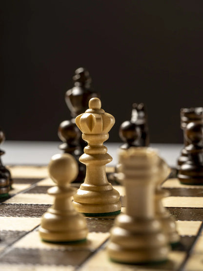 Jeu d’échecs Olympique Petit – détail des dames