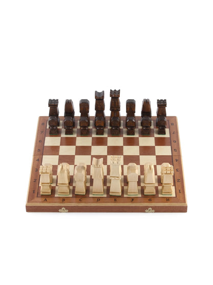 Jeu d’échecs Orava – vue d’ensemble, pièces en place