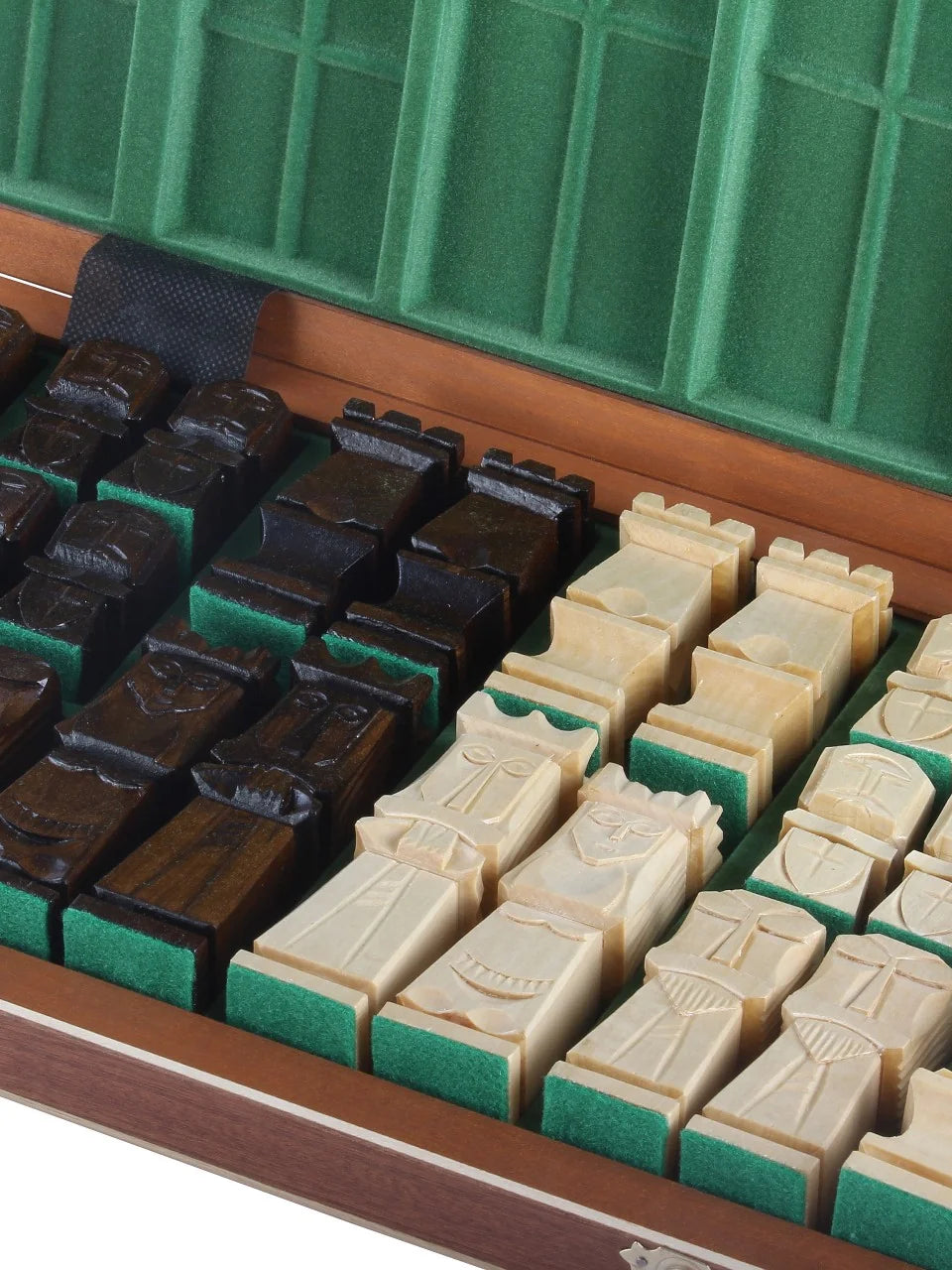Jeu d’échecs Orava – rangement des pièces