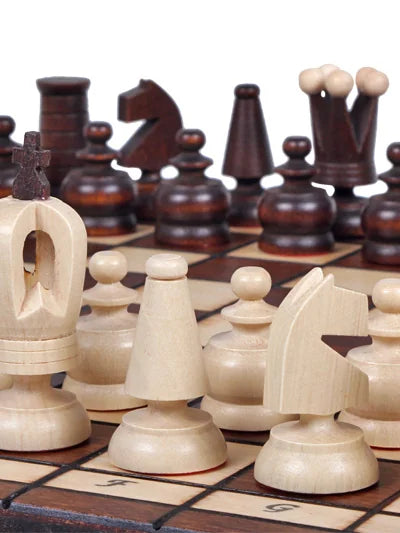 Jeu d’échecs Royal – pièces gros plan
