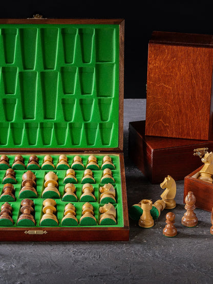 Pièces d’échecs German Staunton Acacia avec dames supplémentaires – dans un coffret de rangement