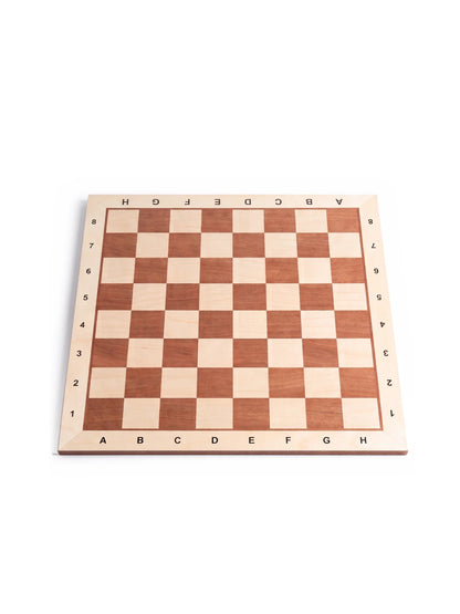Plateau d’échecs en acajou, bord clair et coordonnées, vue de face