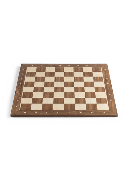 Plateau d’échecs en noyer et érable, 52 cm, coordonnées sur le bord, vue de face